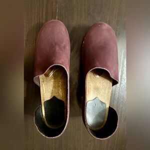 Sandgrens Brett closed back clog in PLUM size 8.5 Hasbeens clogs Sandgrens clogs